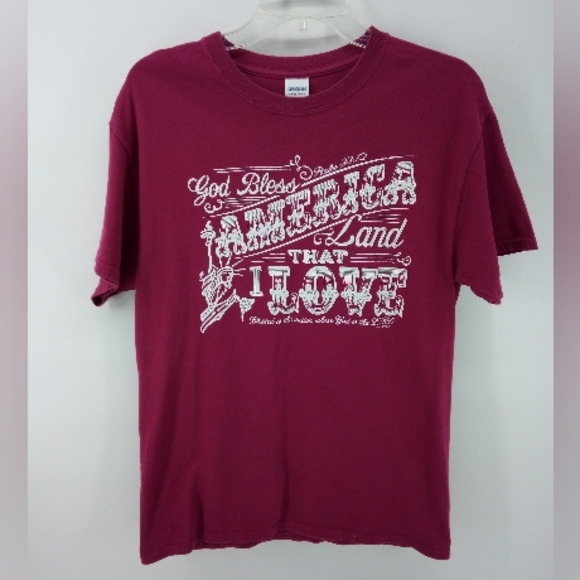 ⭐3/$30 God Bless America Land That I Love Heavy Cotton Burgundy Tee Shirt M - Picture 2 of 7